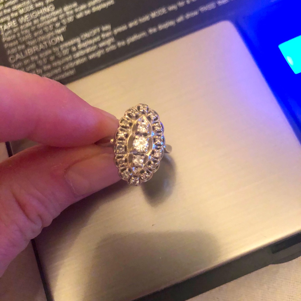 Preowned 14 K White Gold Diamond Ring 625